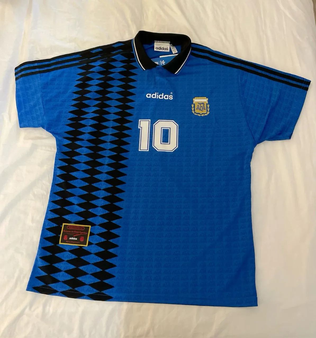 Camiseta adidas - imagen 1