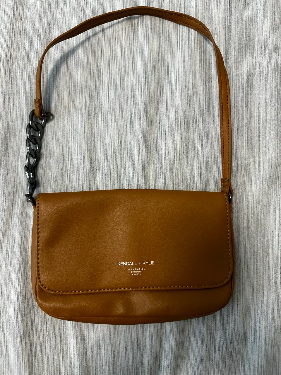 Cartera Kendall + Kylie - imagen 1