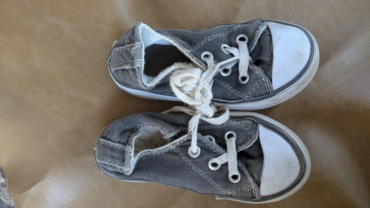 Zapatillas Converse · Talle AR 25