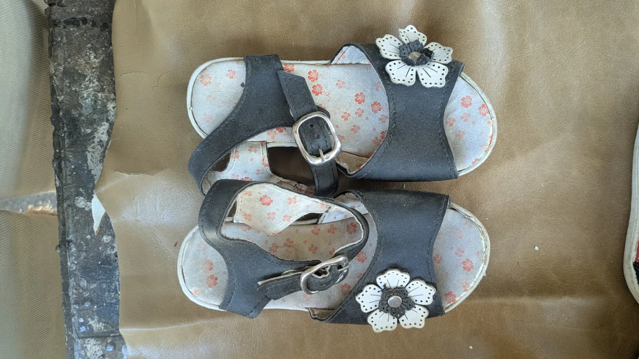 Sandalias Sin marca · Talle AR 24