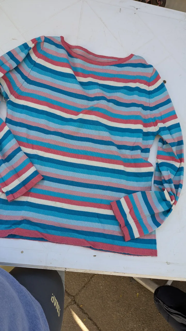 Remera A ≠ - imagen 1