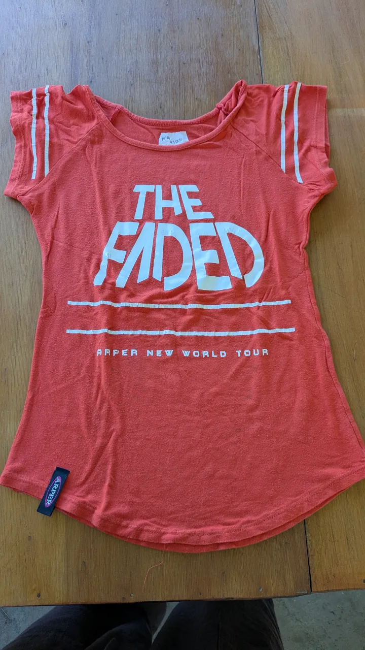 Remera Arper · Talle S