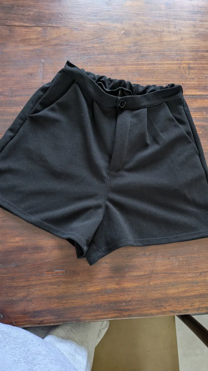 Short A ≠ - imagen 1