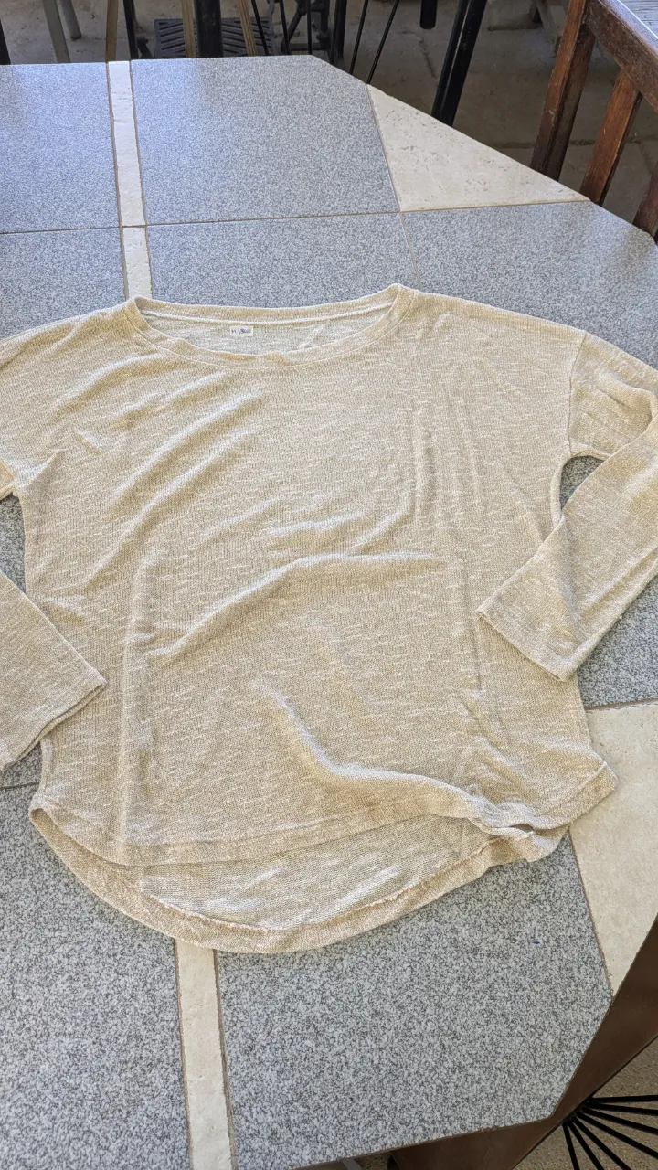 Remera A ≠ - imagen 1