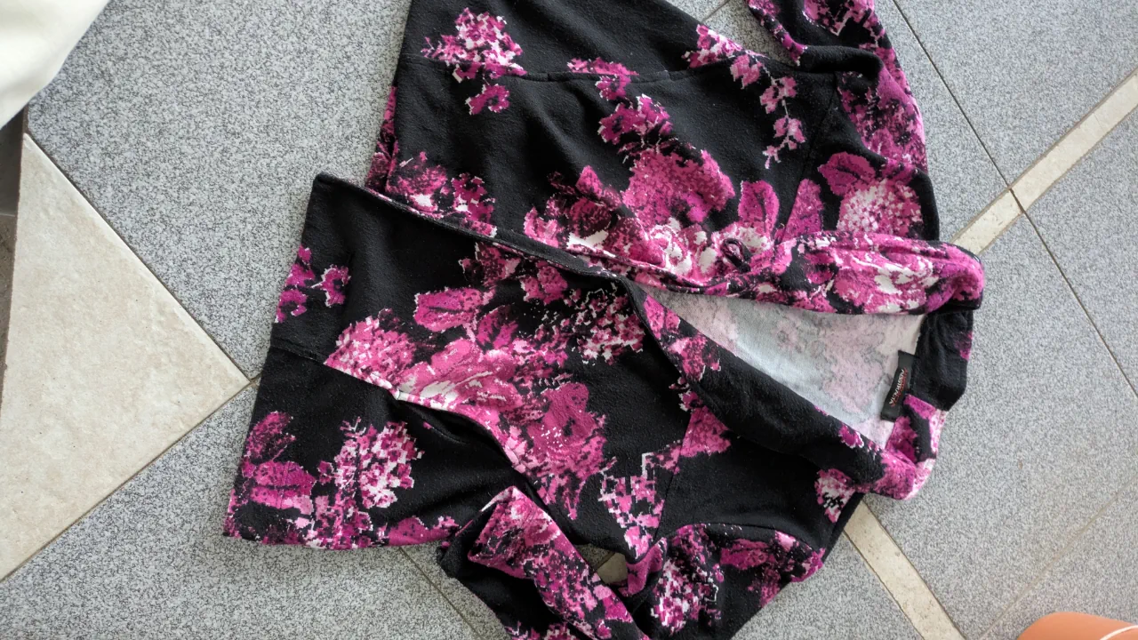 Blusa Abstracta · Talle XS