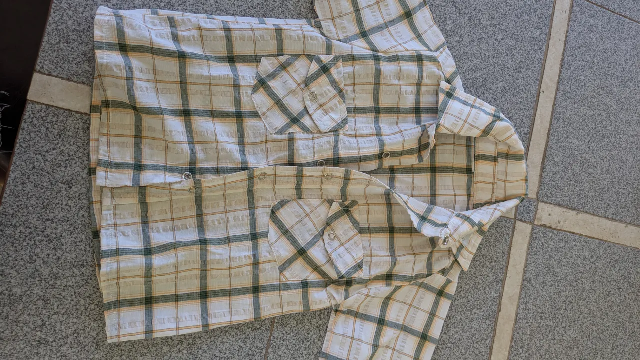 Camisa manga corta Sin marca · Talle 5 años / 110 cm