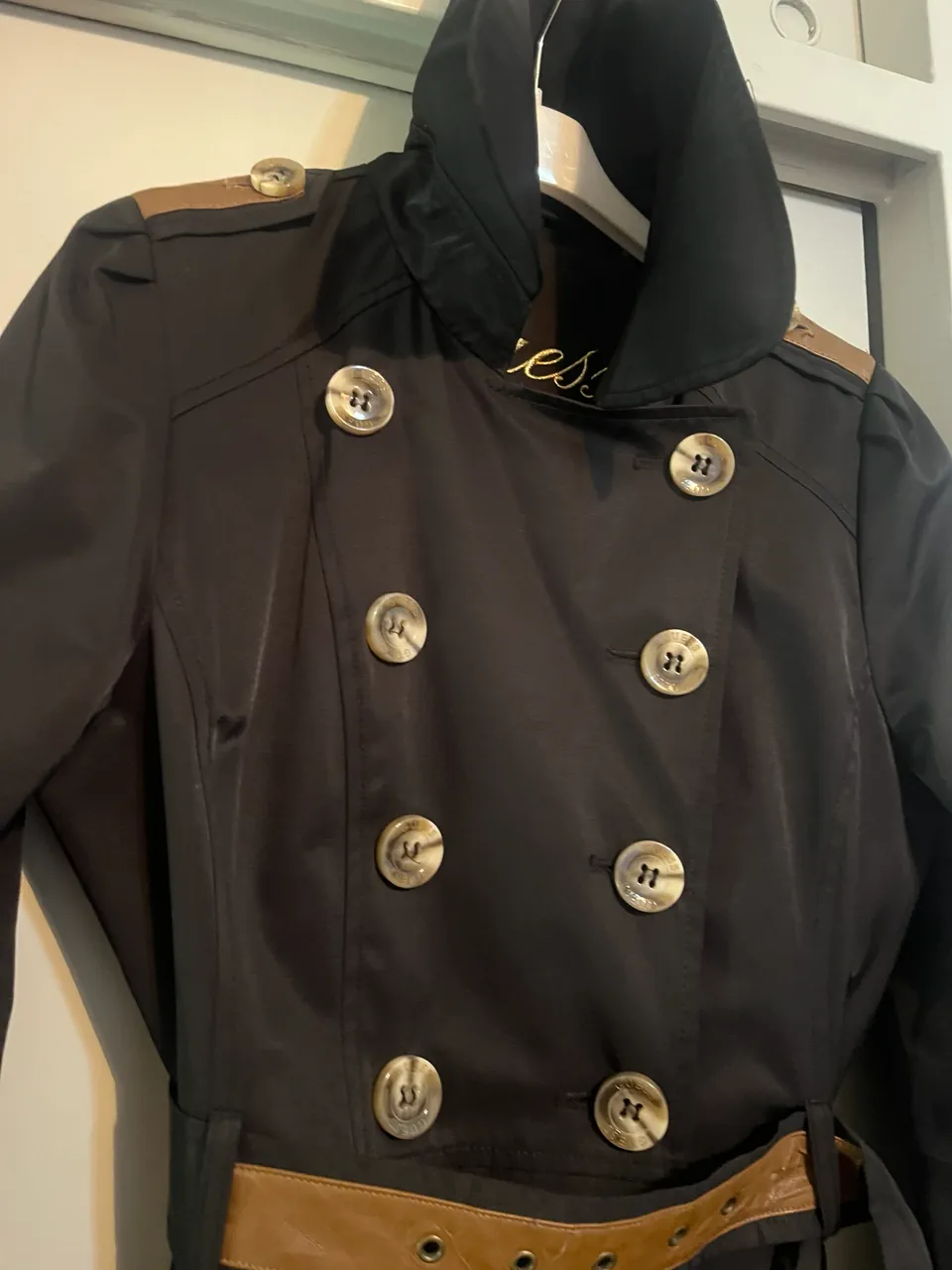 GUESS · Talle M