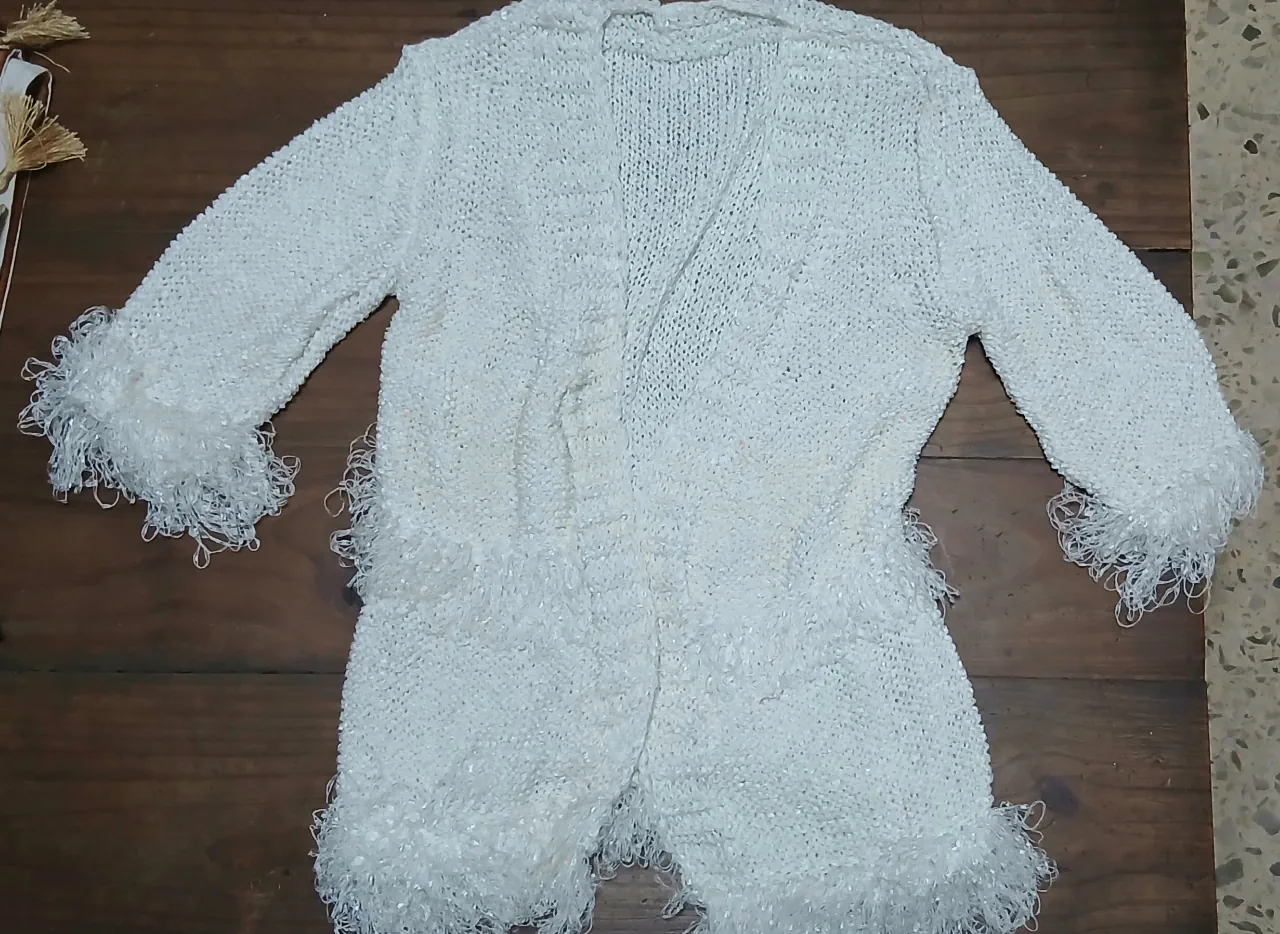 Cardigan Sin ✅ · Talle L