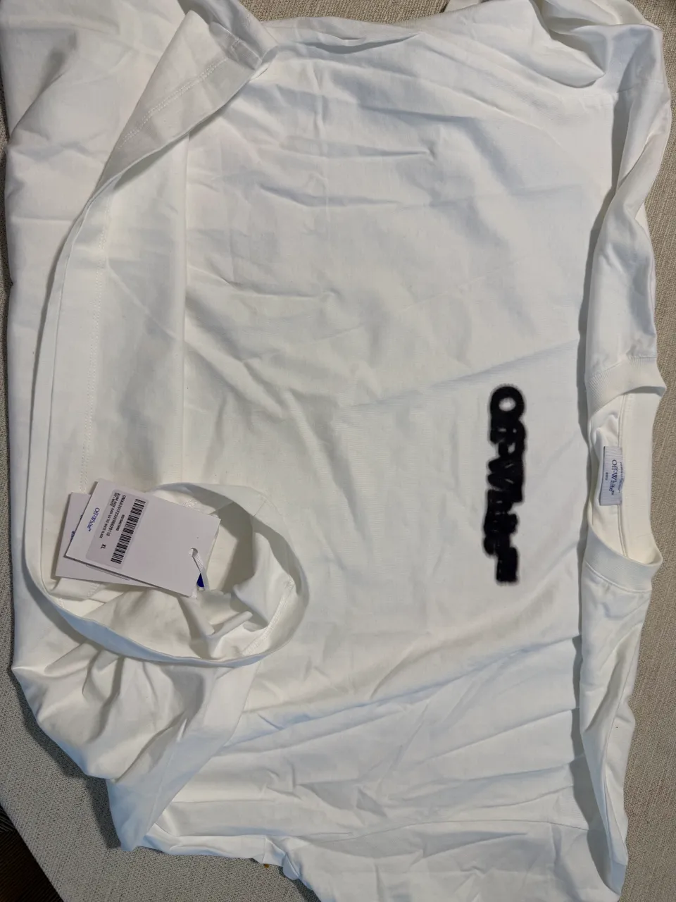 Remera Off-White · Talle XL