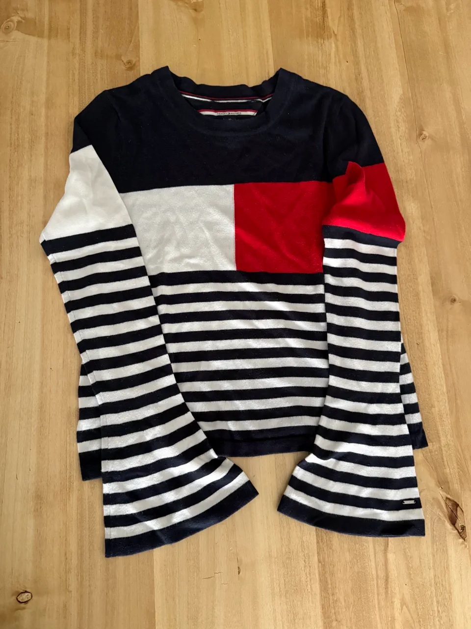 Remera Tommy Hilfiger - imagen 1