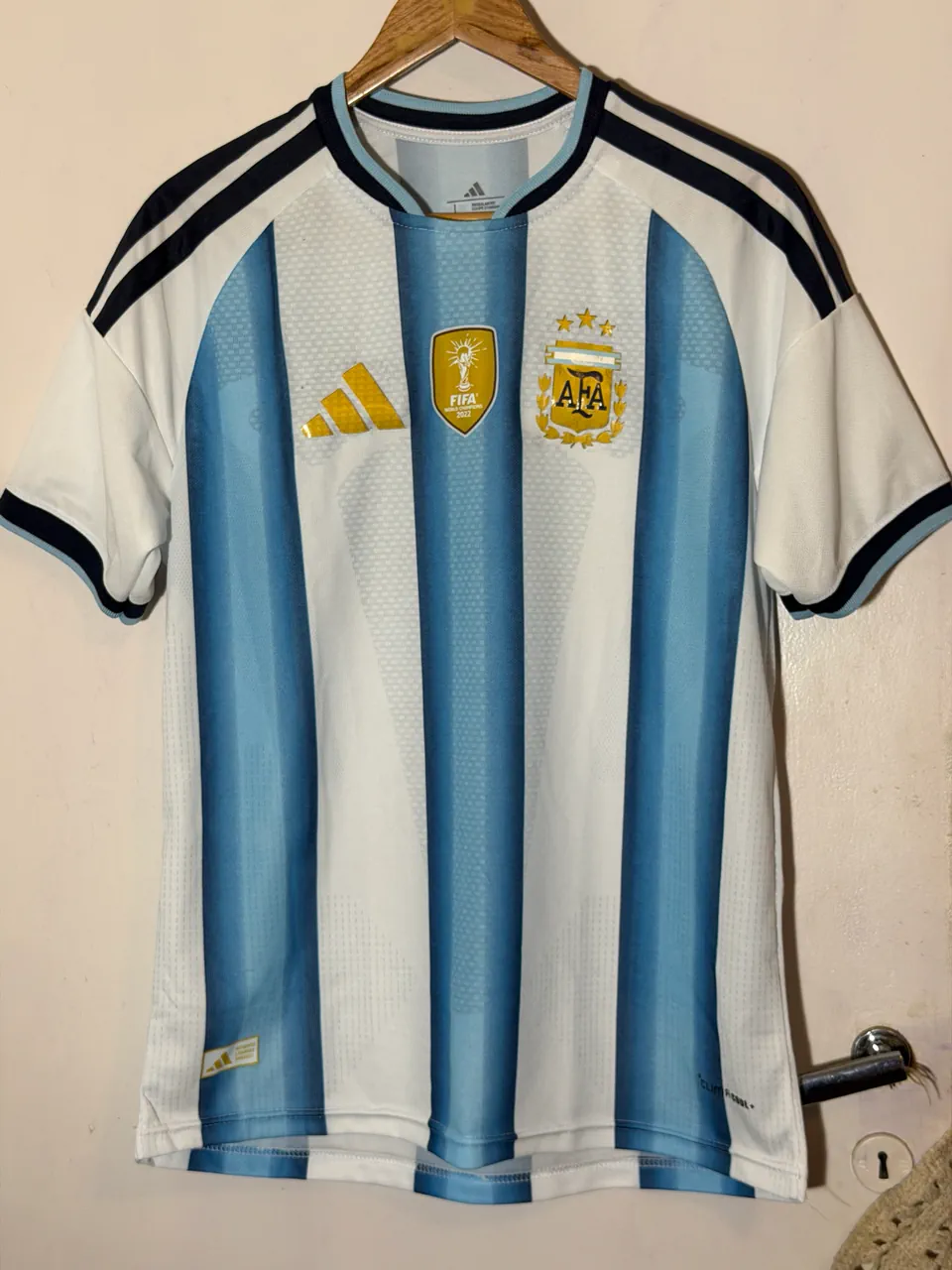 Camiseta adidas - imagen 1