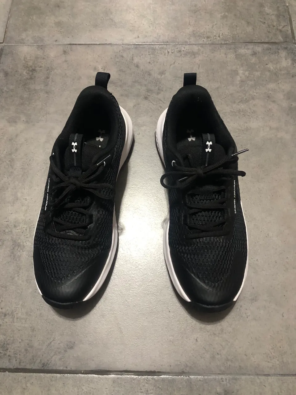 Under Armour · Talle AR 40