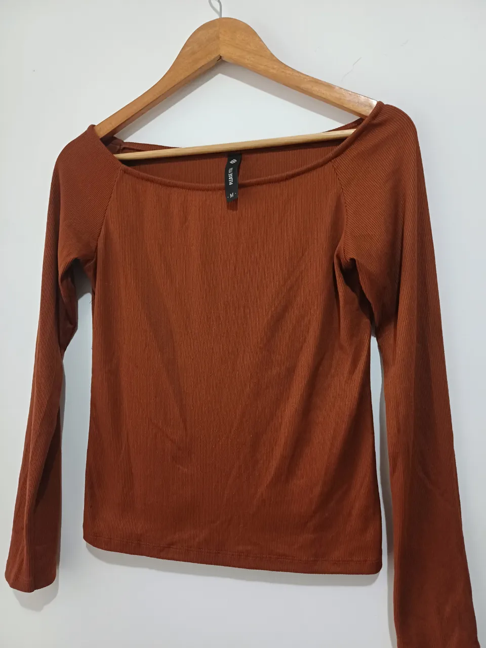 Remera Please you · Talle M