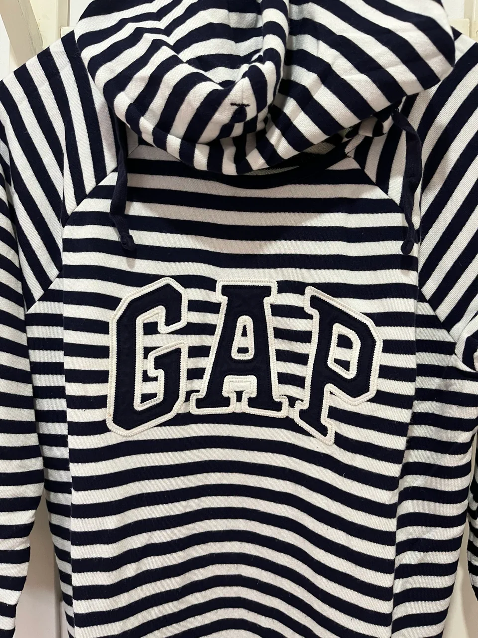 Buzo GAP - imagen 2