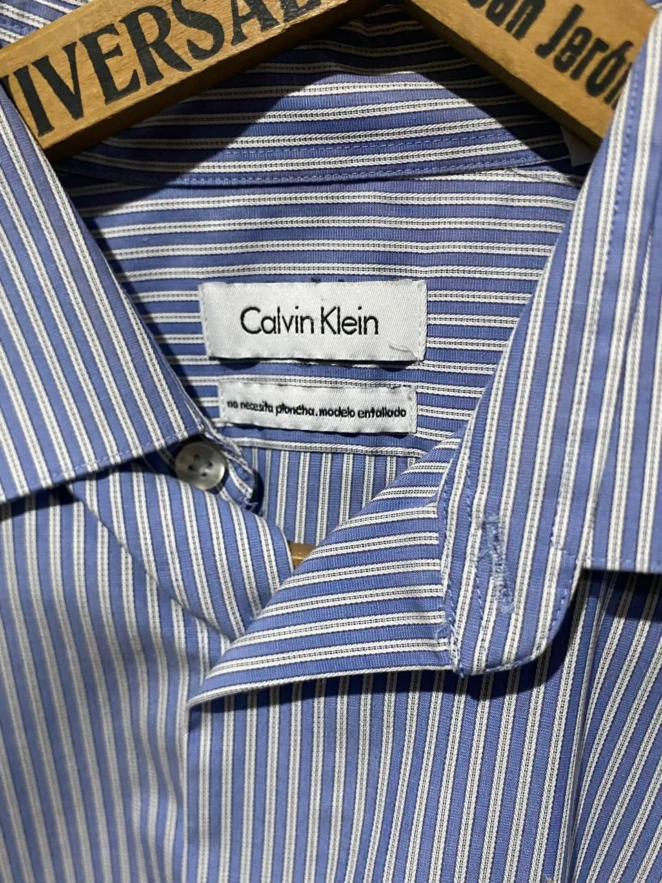 Camisa Calvin Klein · Talle L