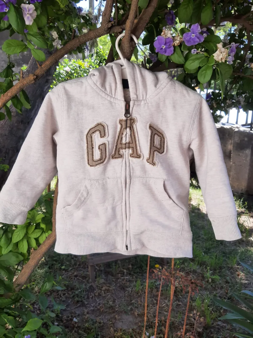 Campera de polar GAP · Talle 18–24 meses / 86 cm