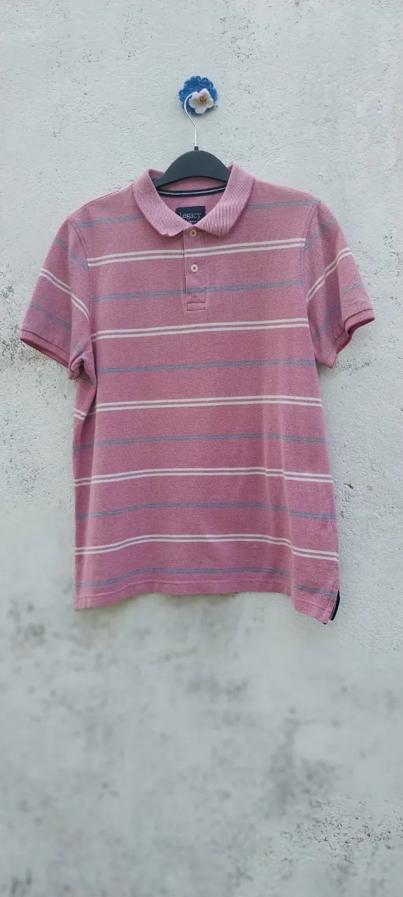 Remera Legacy · Talle S