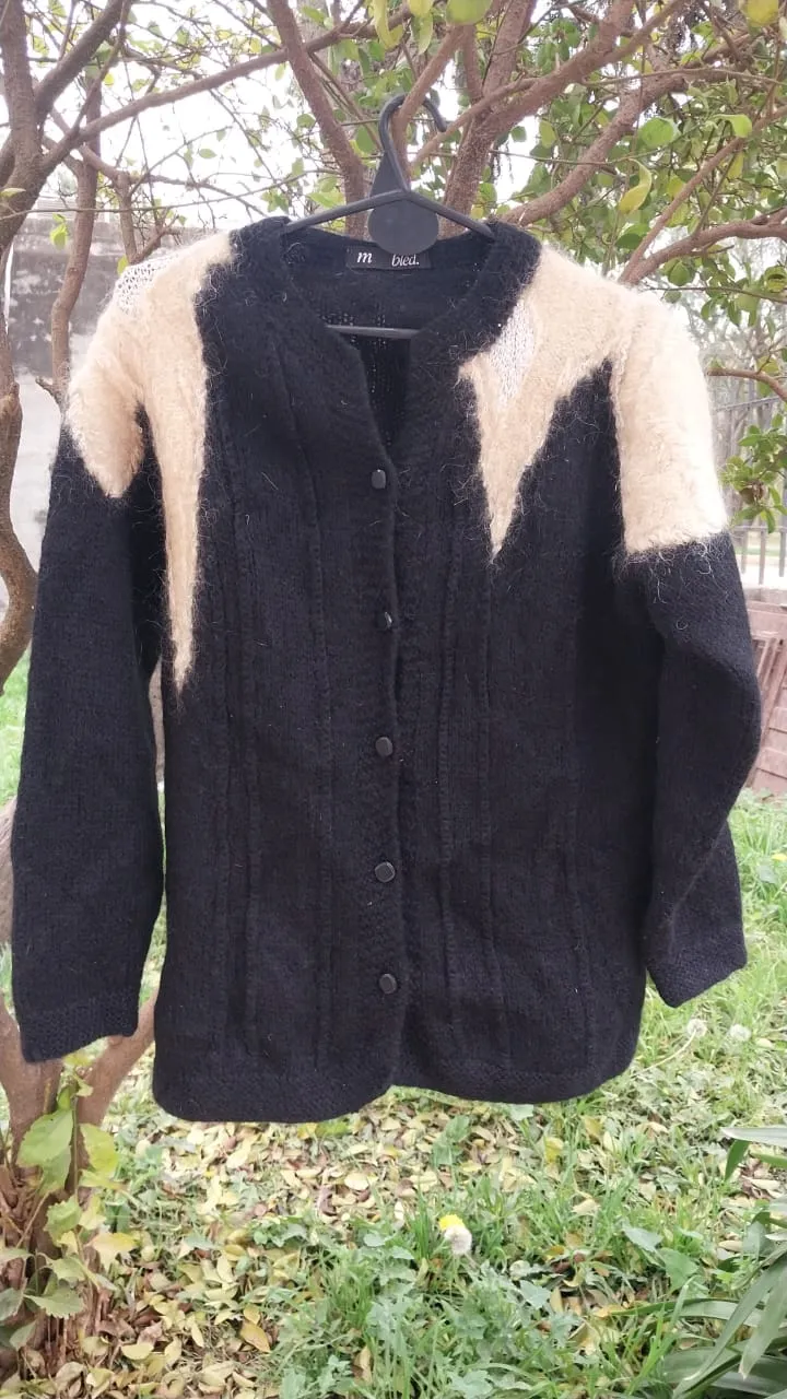 Cardigan bled. · Talle M