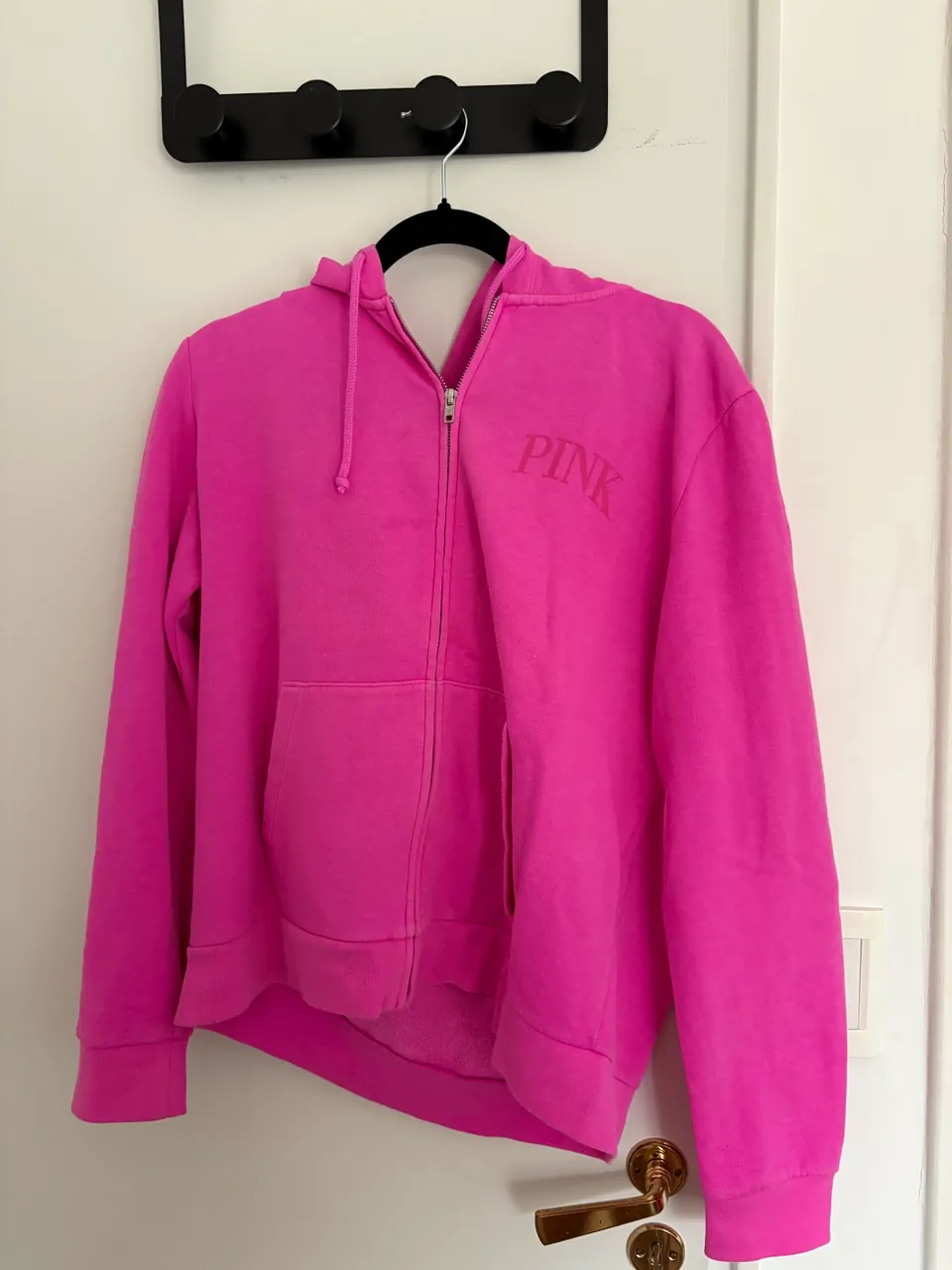 Buzo Pink by victoria secret - imagen 1