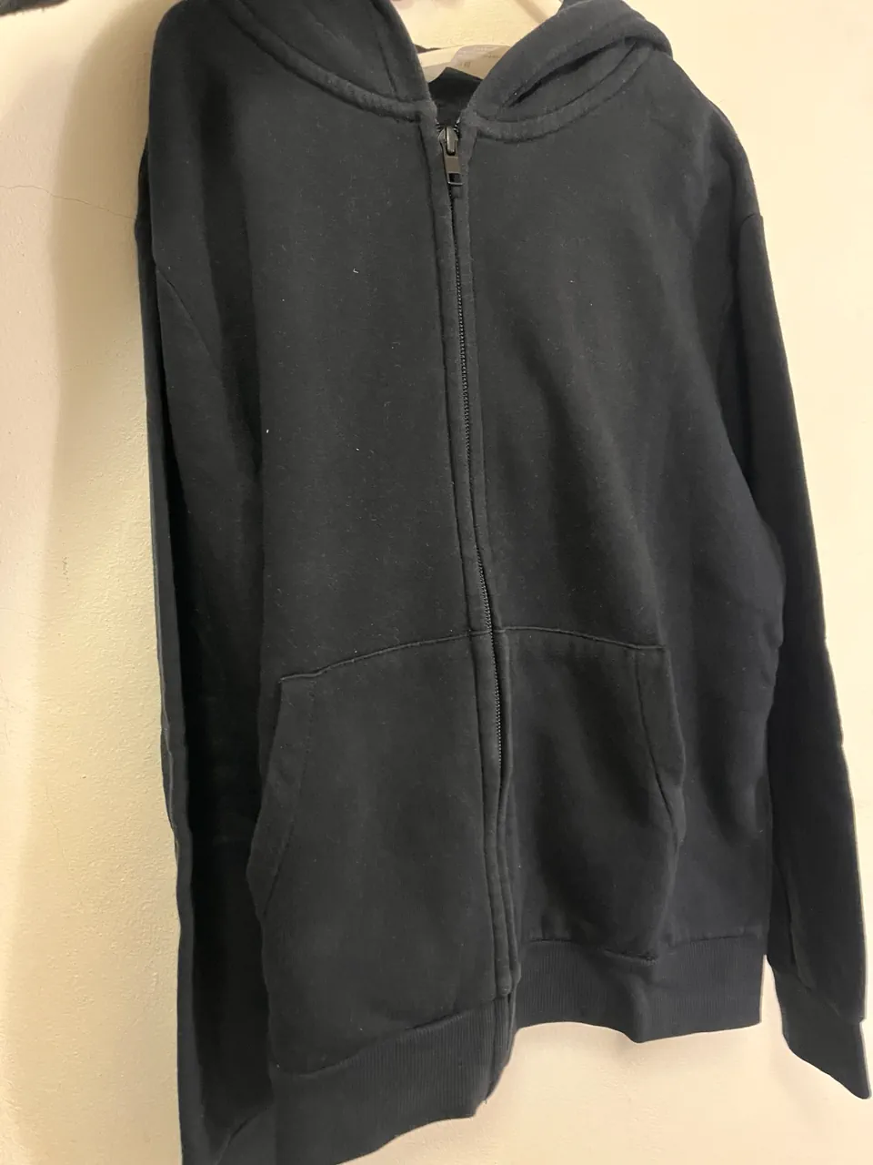 Buzo H&M · Talle 10 años / 140 cm