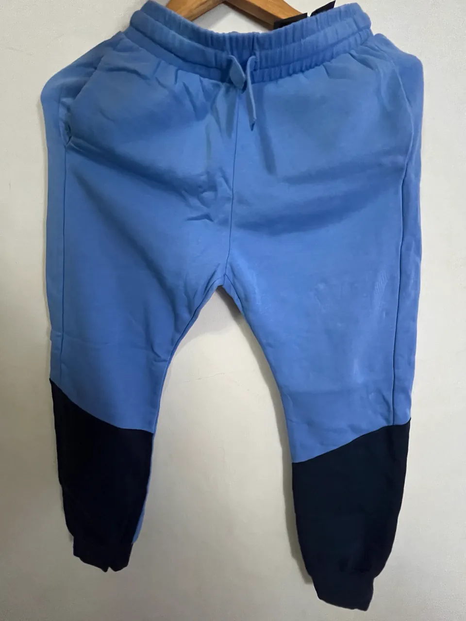 Pantalón H&M · Talle 9 años / 134 cm