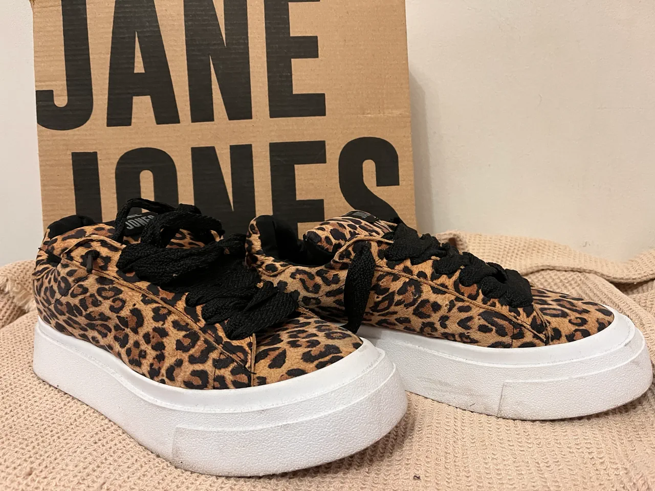 Zapatillas JANE JONES - imagen 1