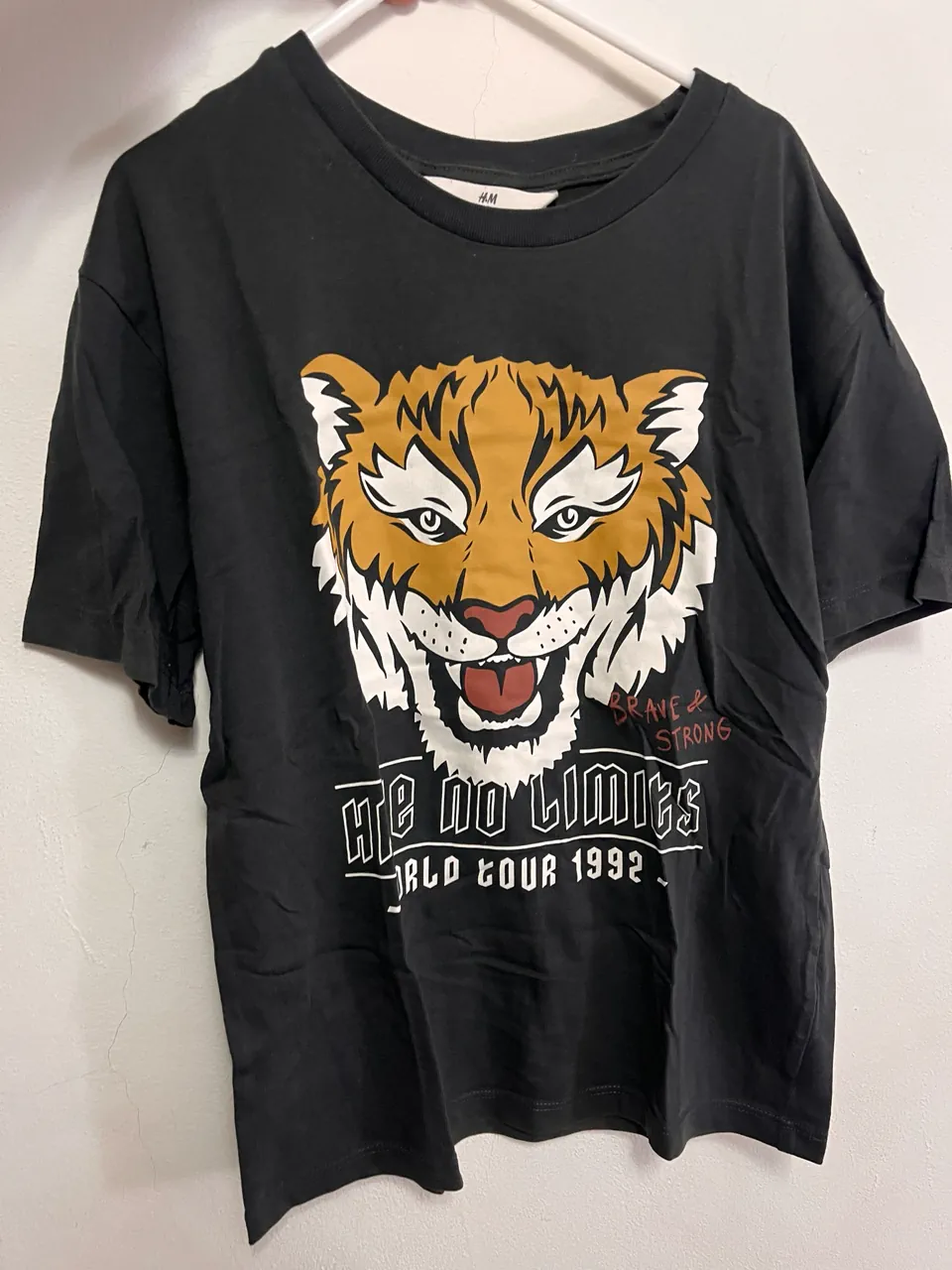 Remera H&M · Talle 10 años / 140 cm