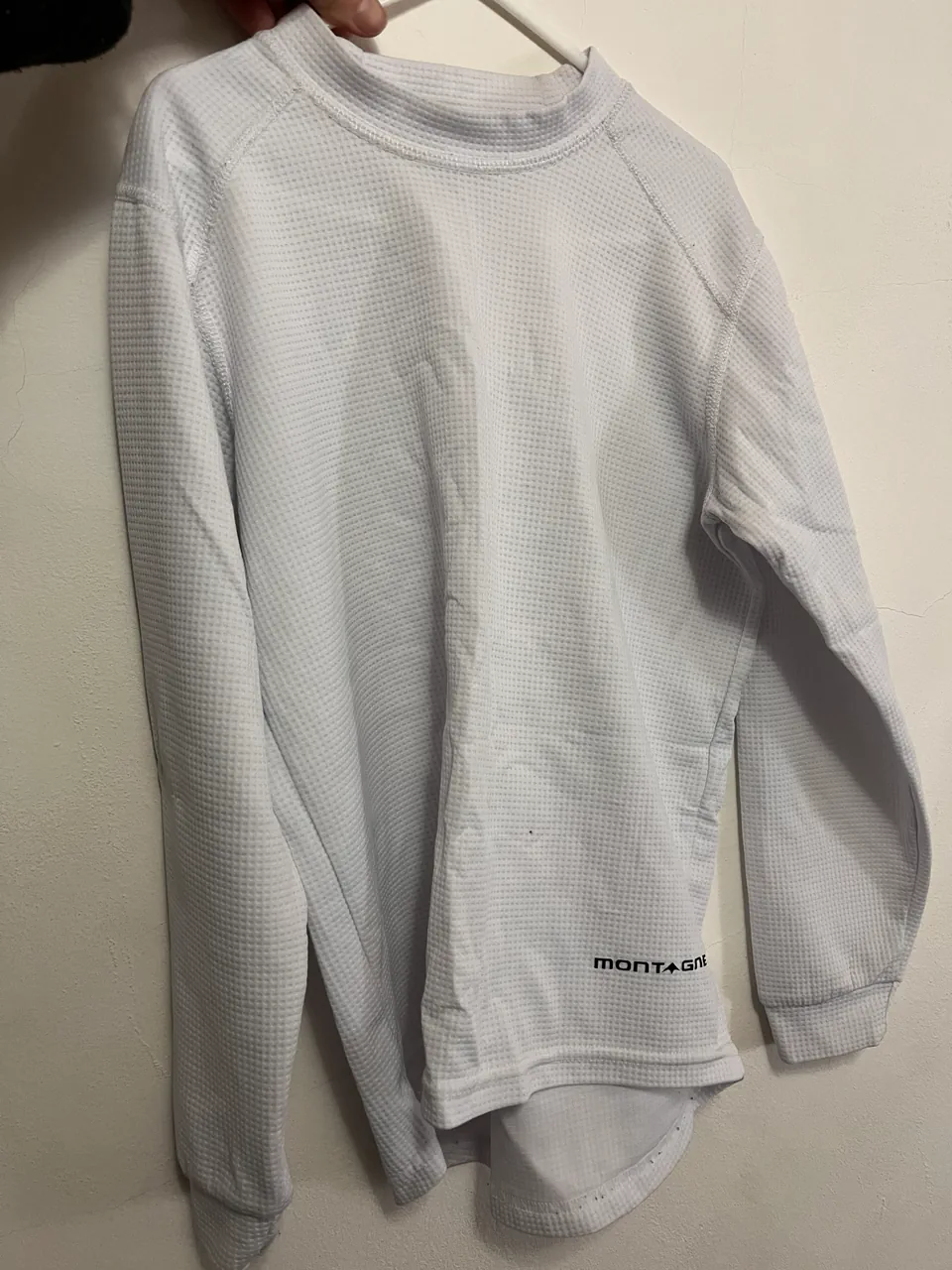 Ropa deportiva Montagne · Talle 10 años / 140 cm