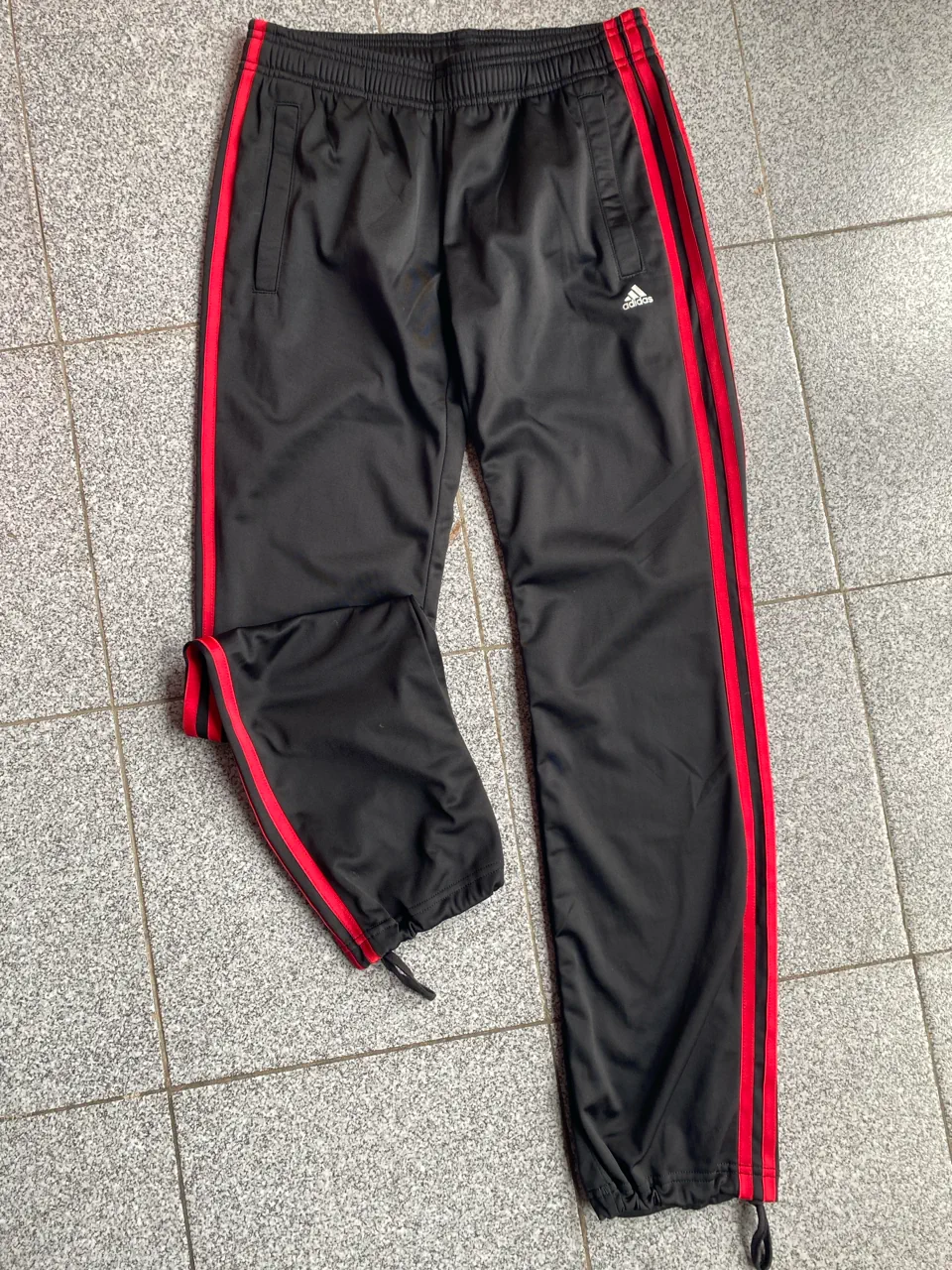 Pantalón adidas - imagen 1