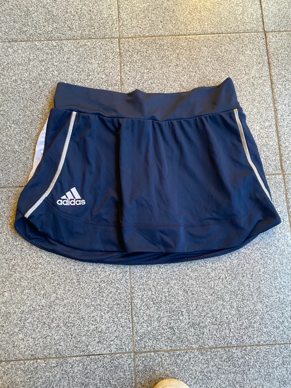 Pollera adidas - imagen 1