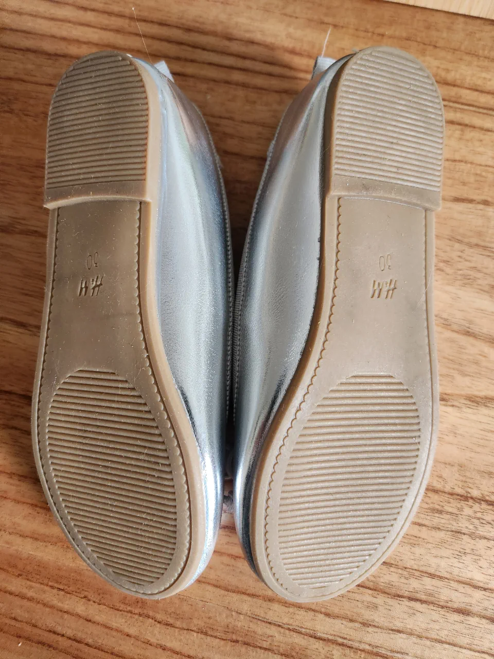 H&M · Talle AR 30