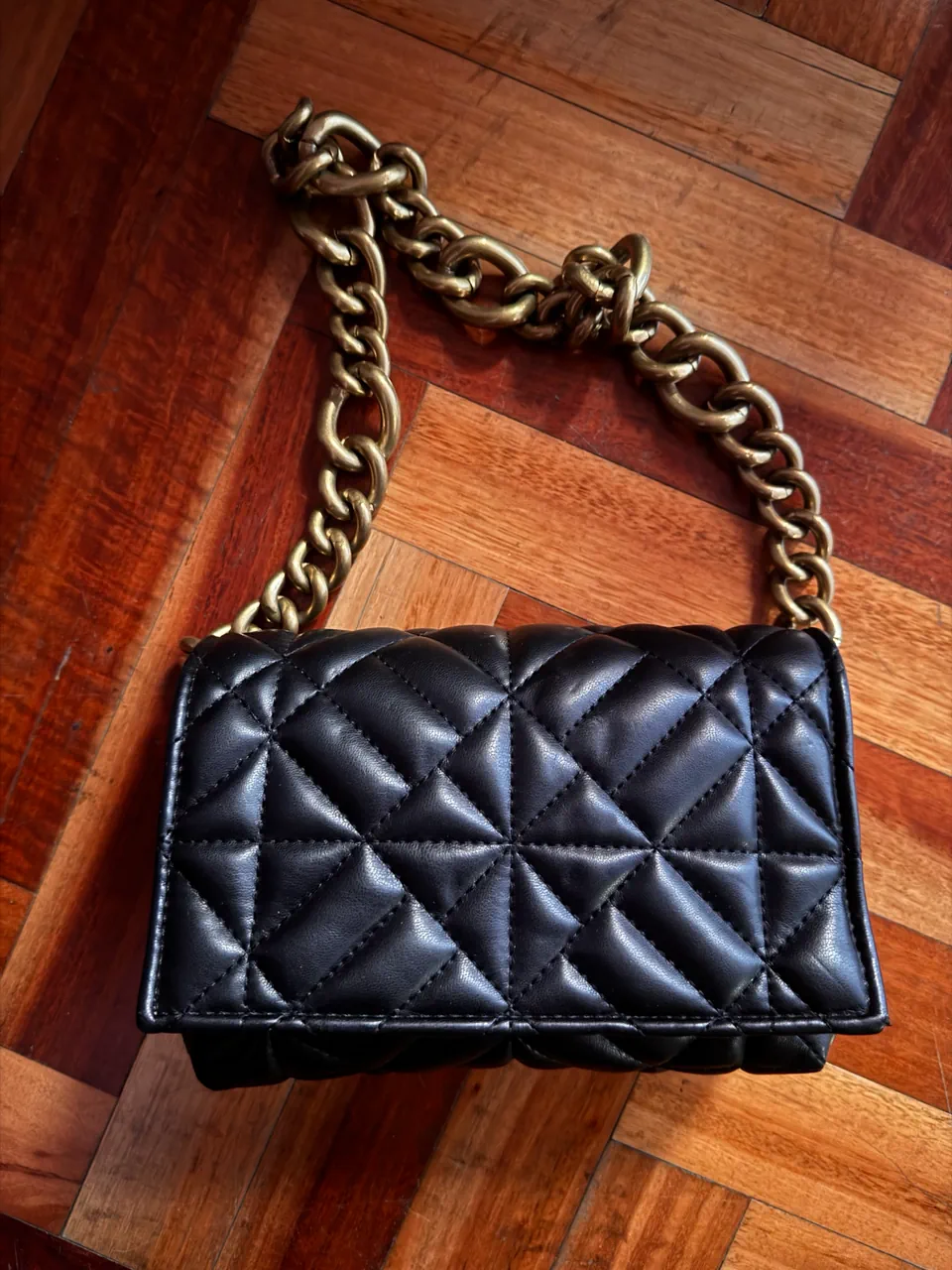 Cartera Zara