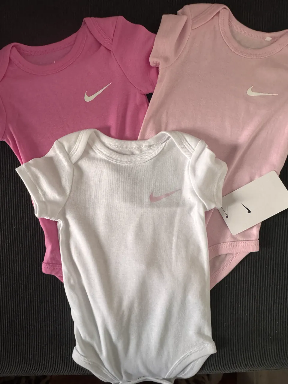 Body Nike · Talle 9-12 meses
