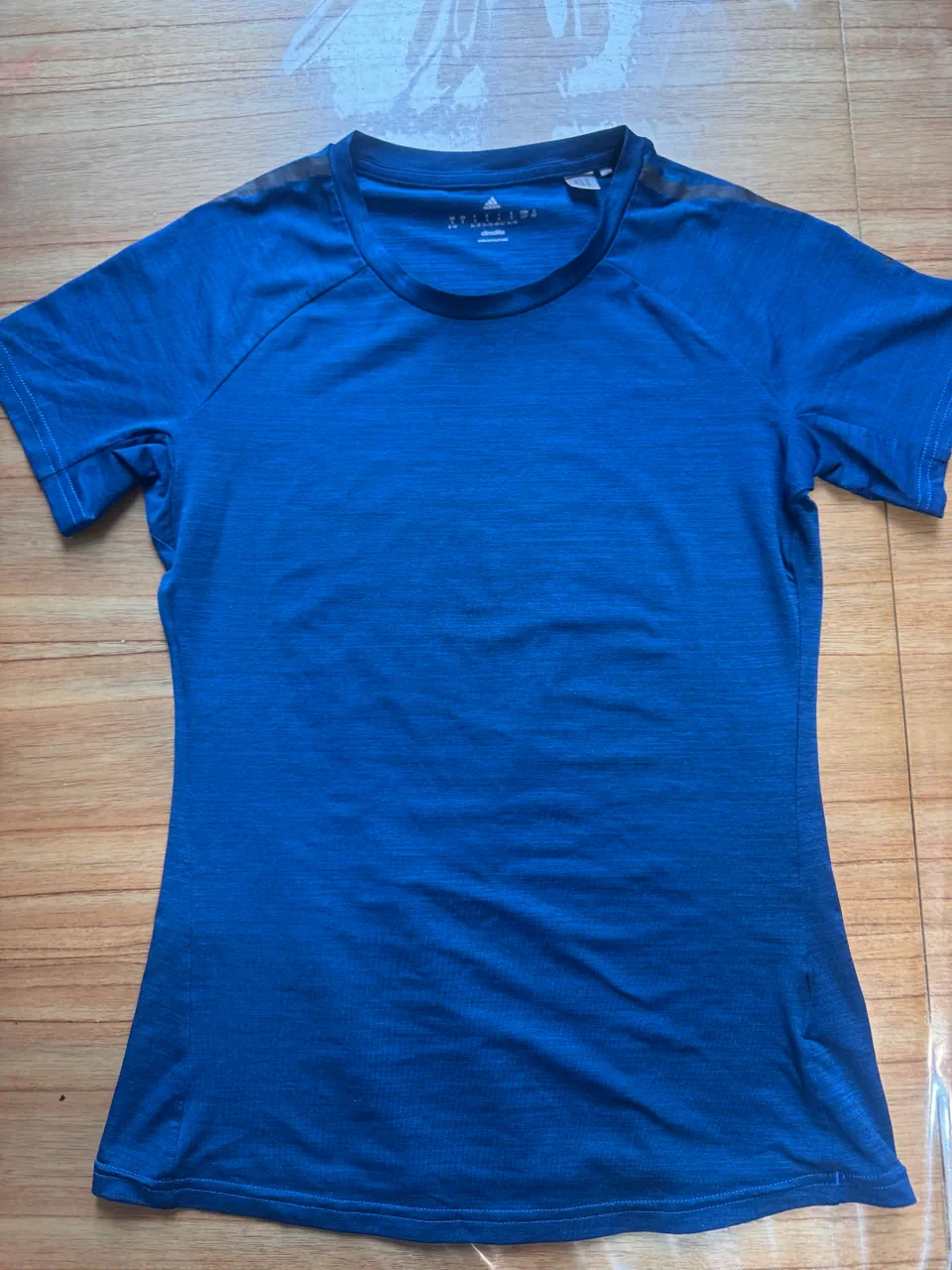 Remera adidas - imagen 1