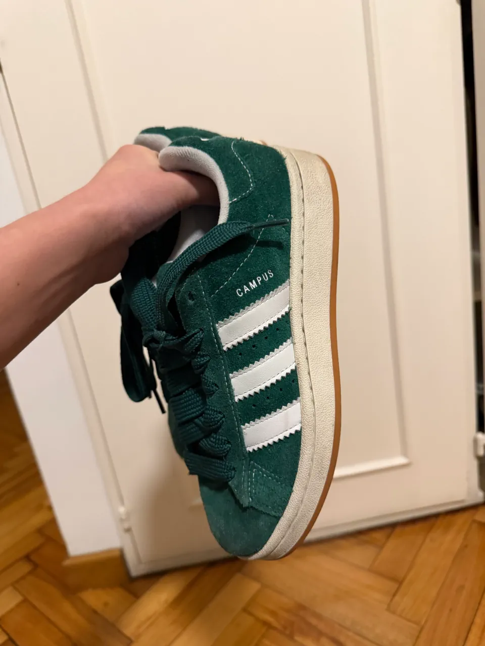 adidas · Talle EU 37