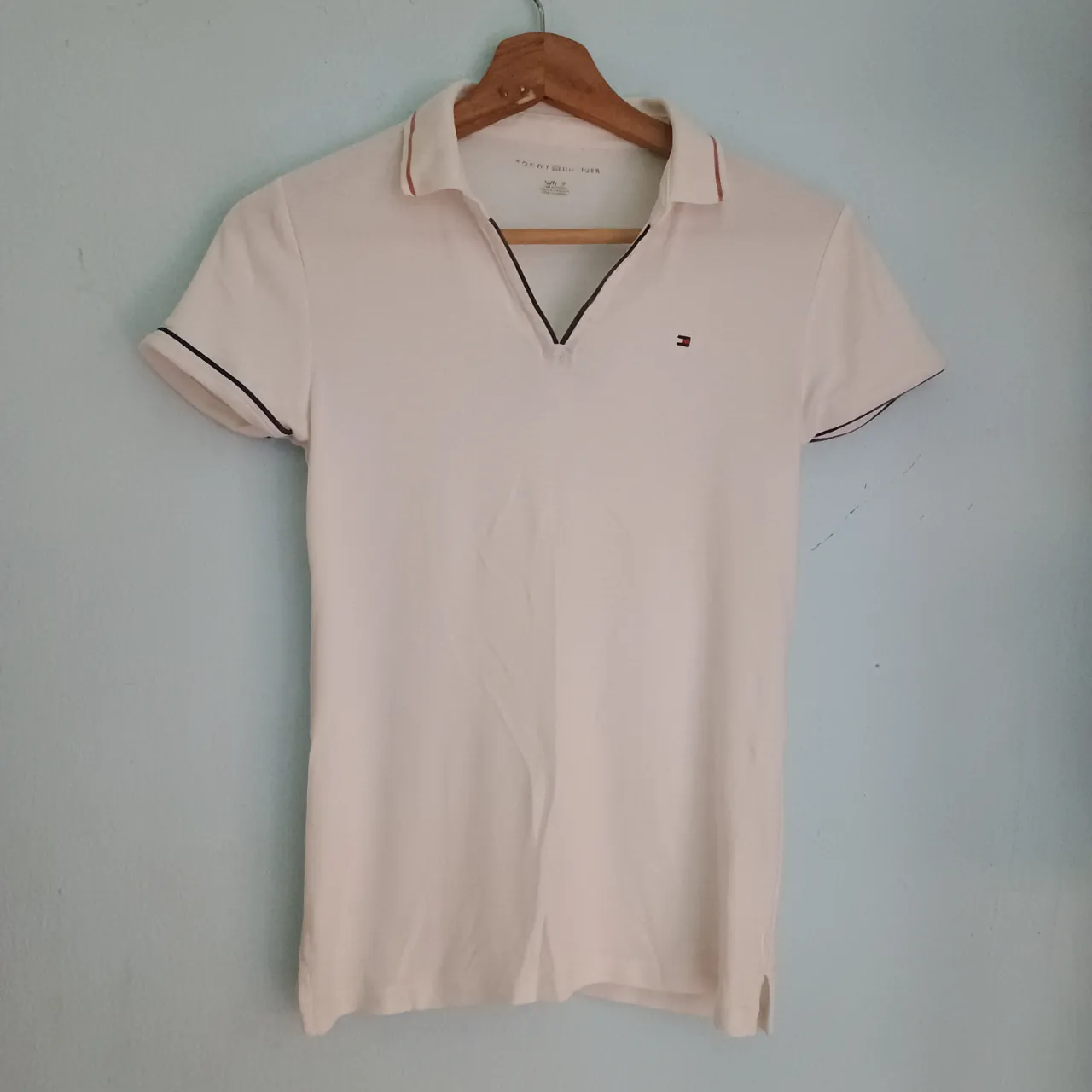 Remera Tommy Hilfiger · Talle XS