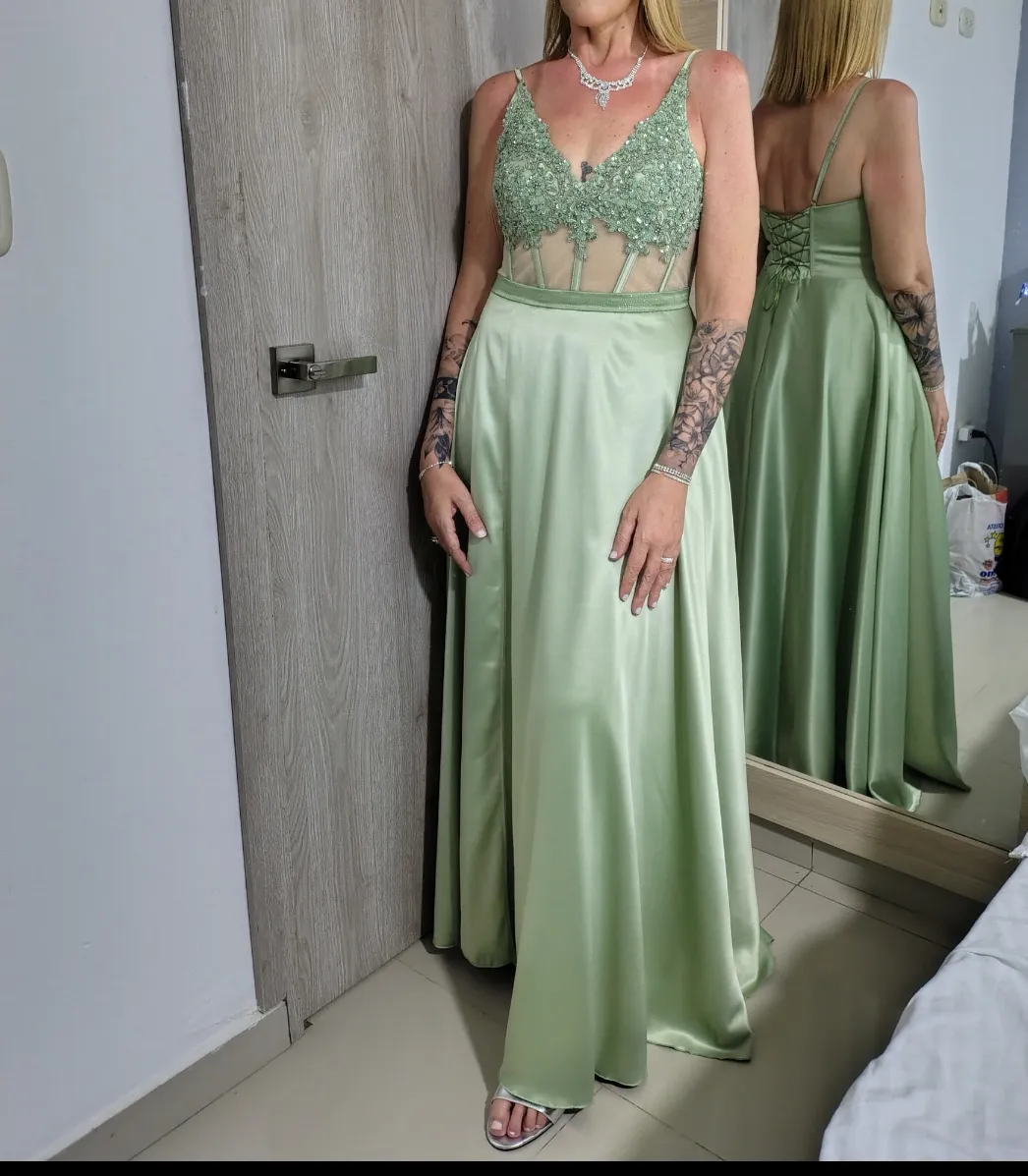 Vestido A ≠ · Talle único