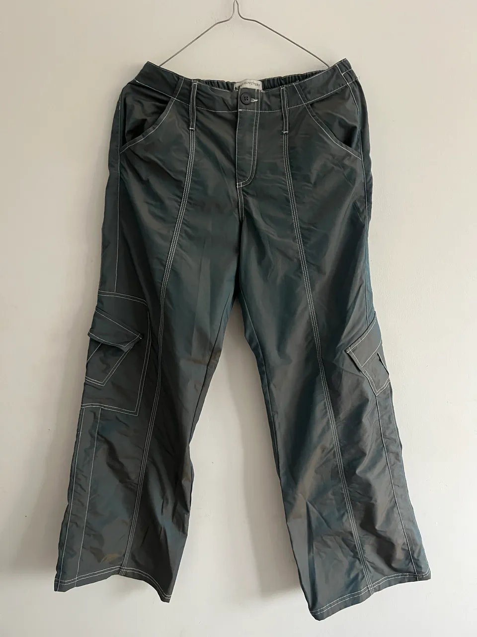 Pantalón Urban Outfitters - imagen 1