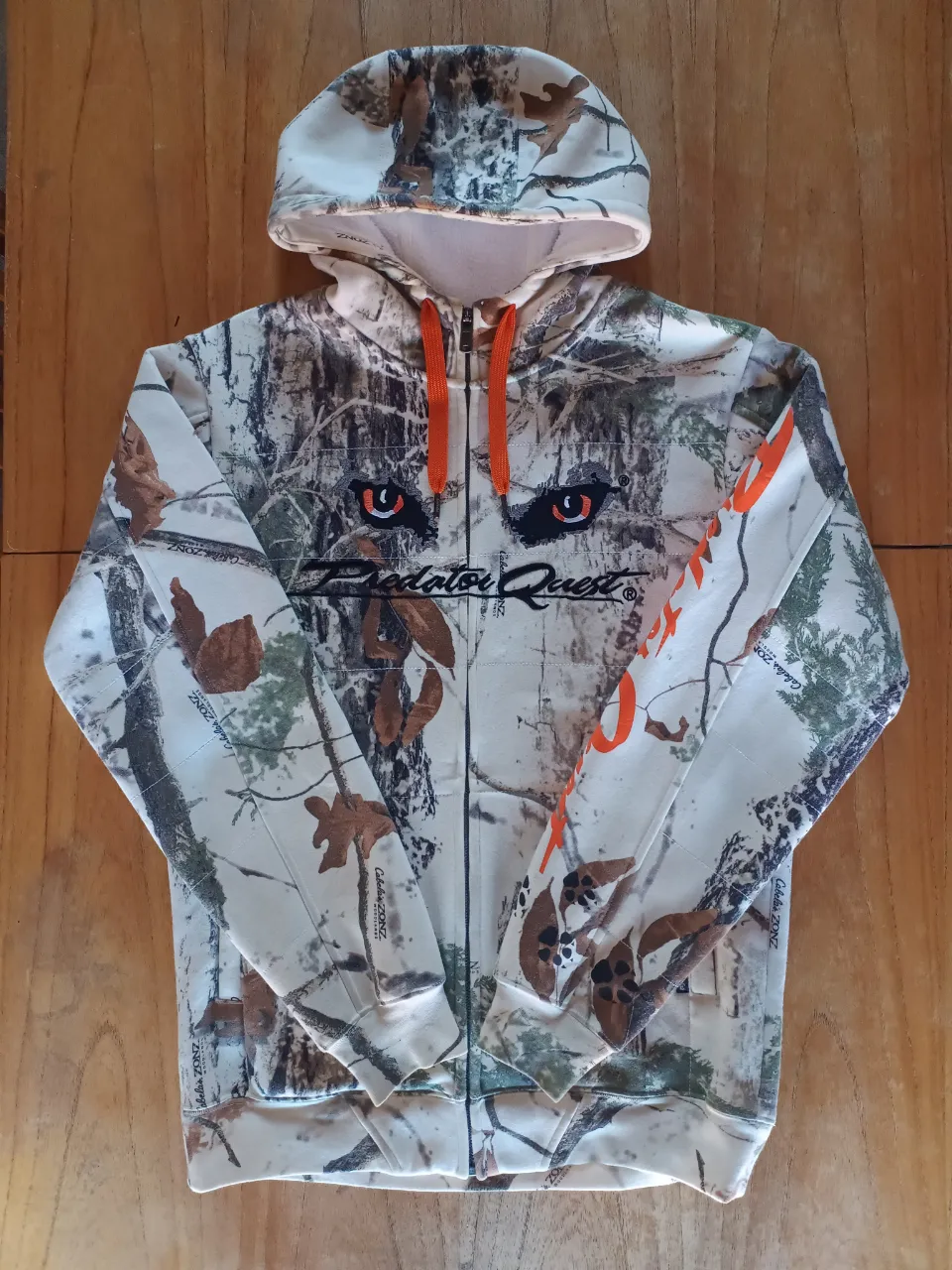 Buzo Cabelas · Talle L
