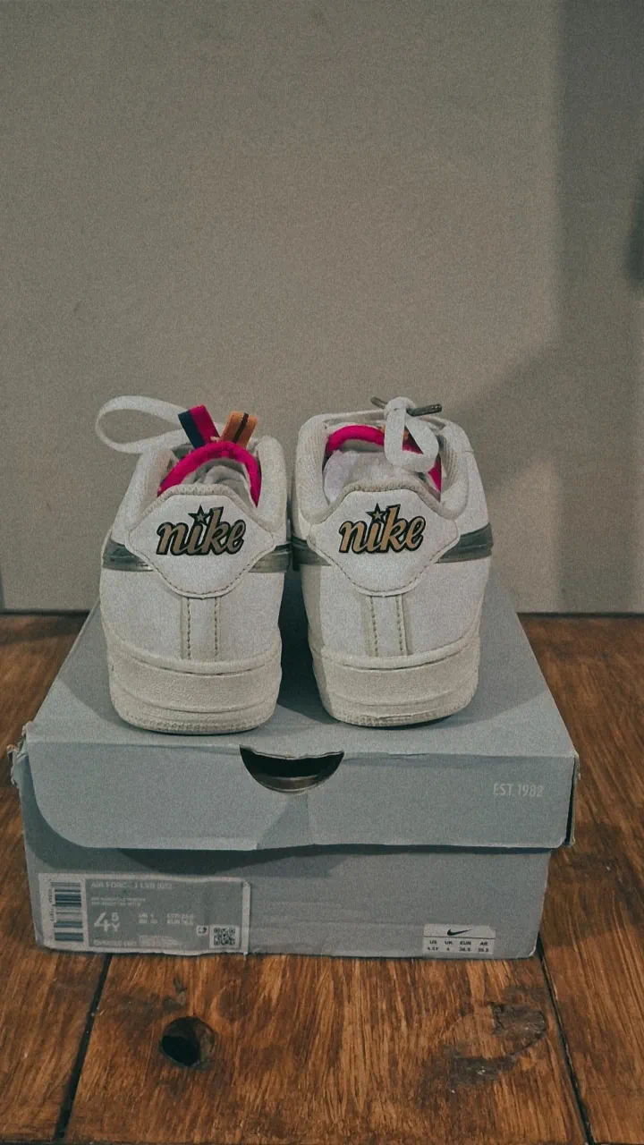 Nike · Talle US 5.5