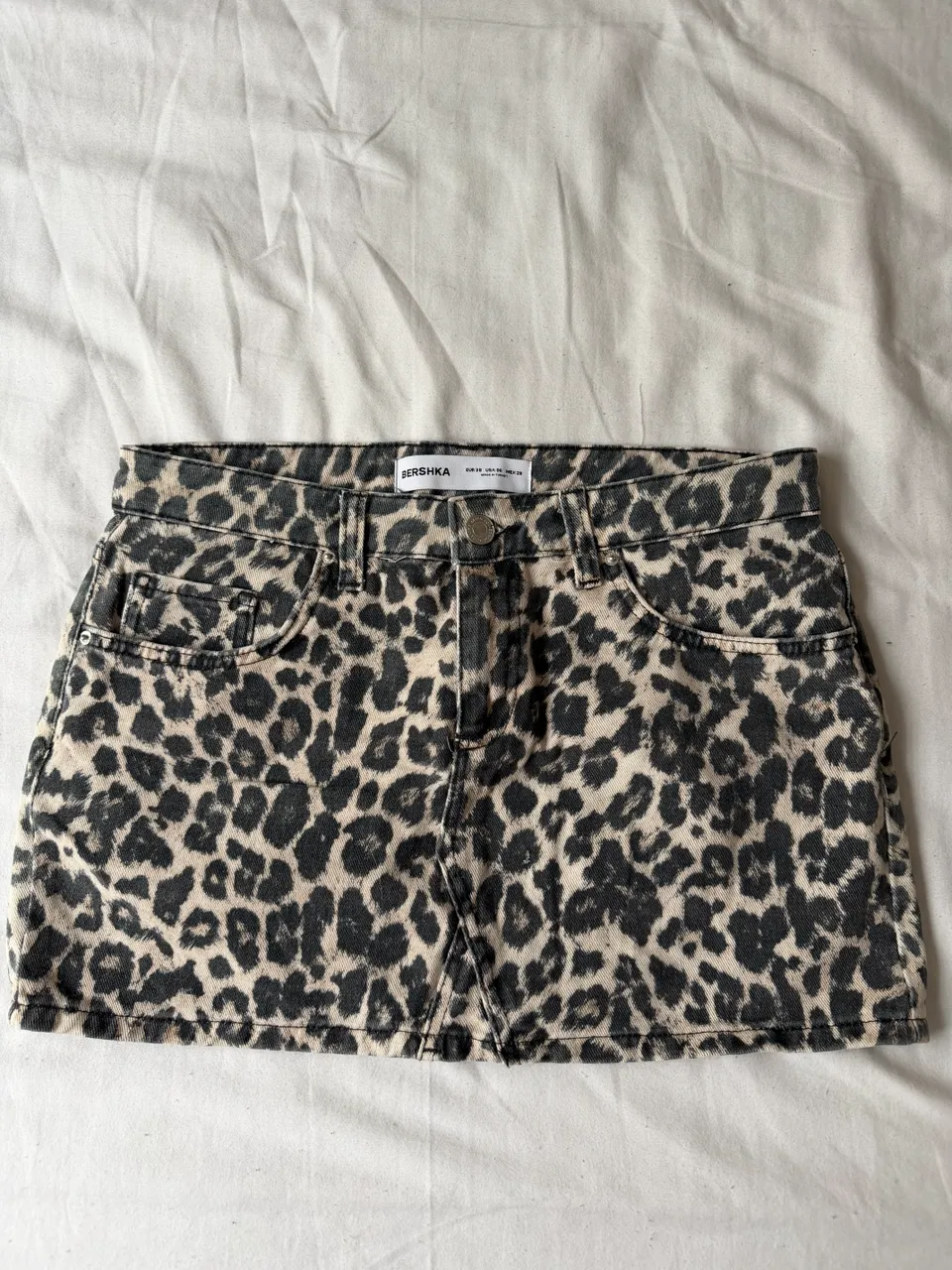 Minifalda Bershka · Talle EU 38
