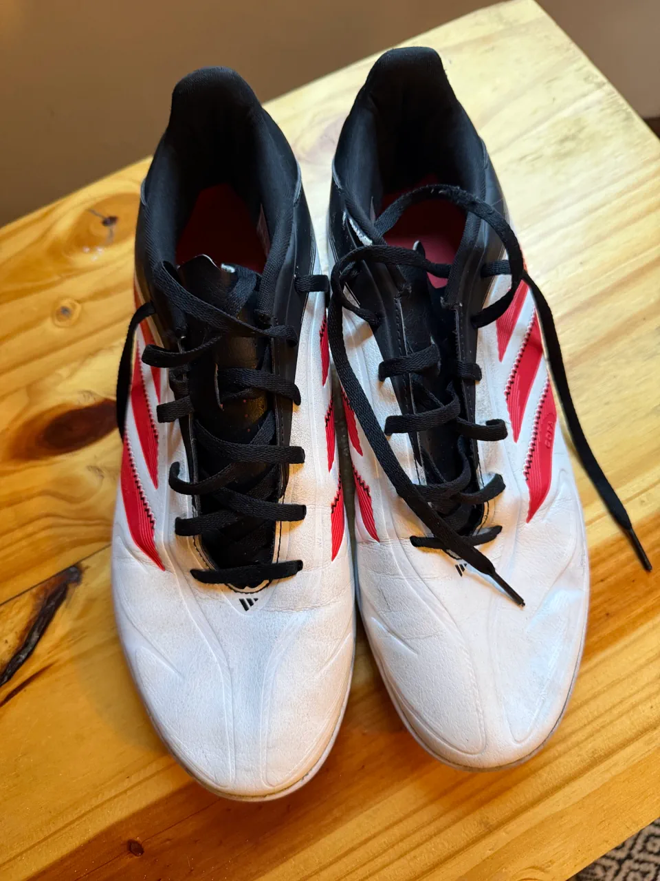 adidas · Talle AR 43
