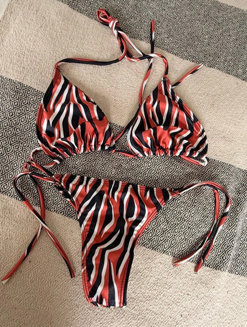 Bikini Mali · Talle M