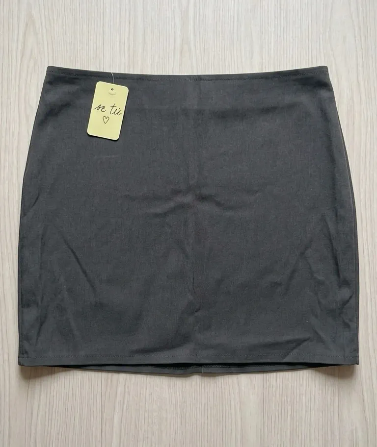 Minifalda Generica · Talle US 40