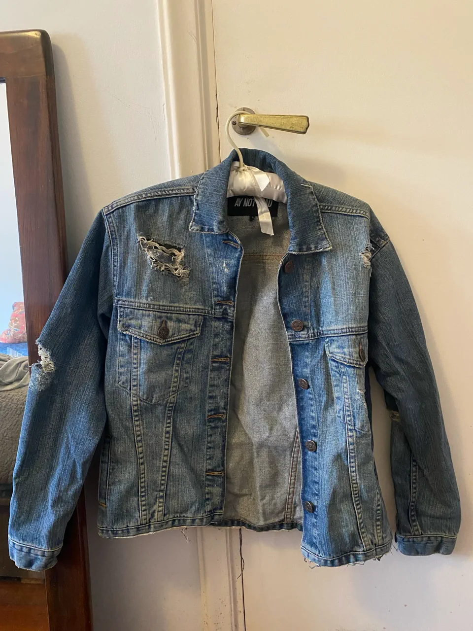 Campera Ay Not Dead - imagen 1