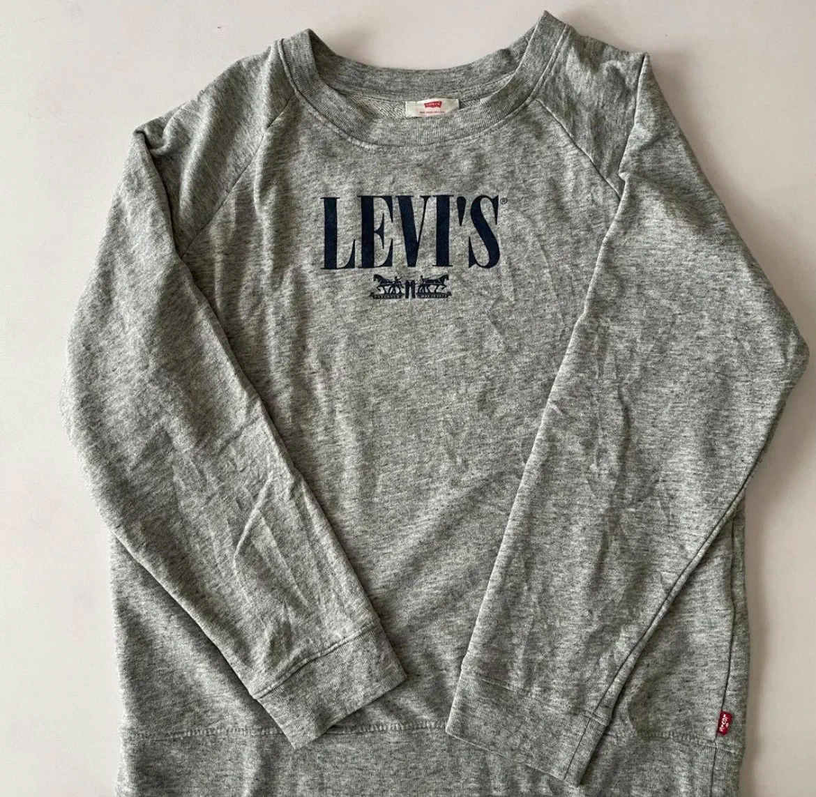 Buzo Levi's · Talle S