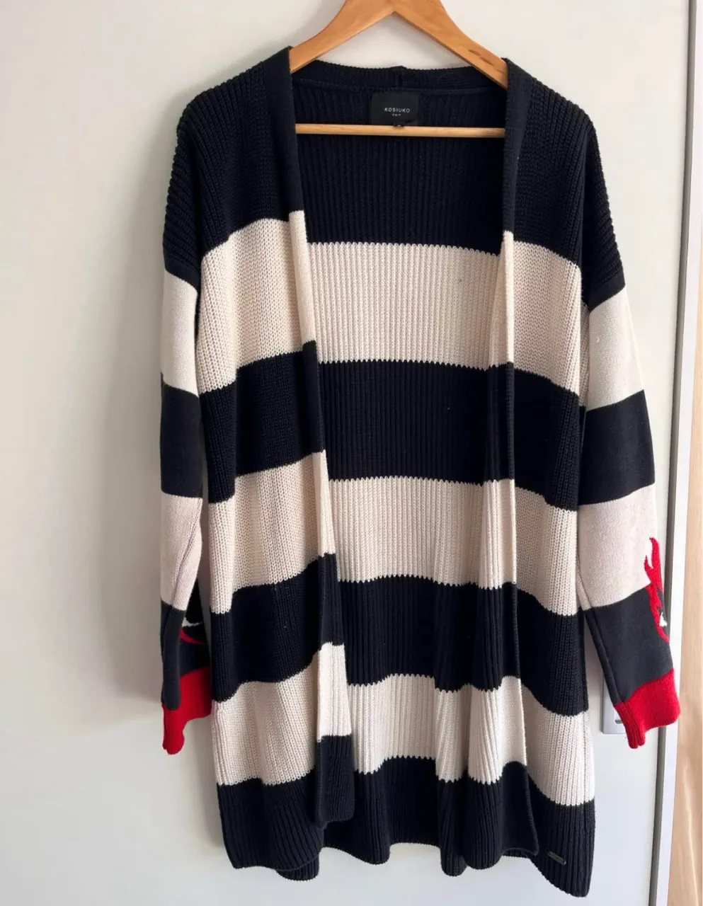 Cardigan Kosiuko · Talle M