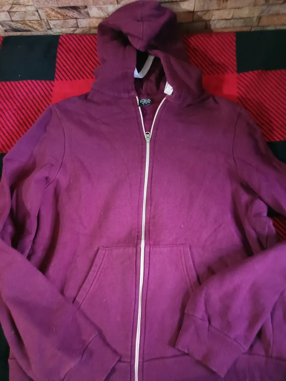 American Eagle Outfitters · Talle L