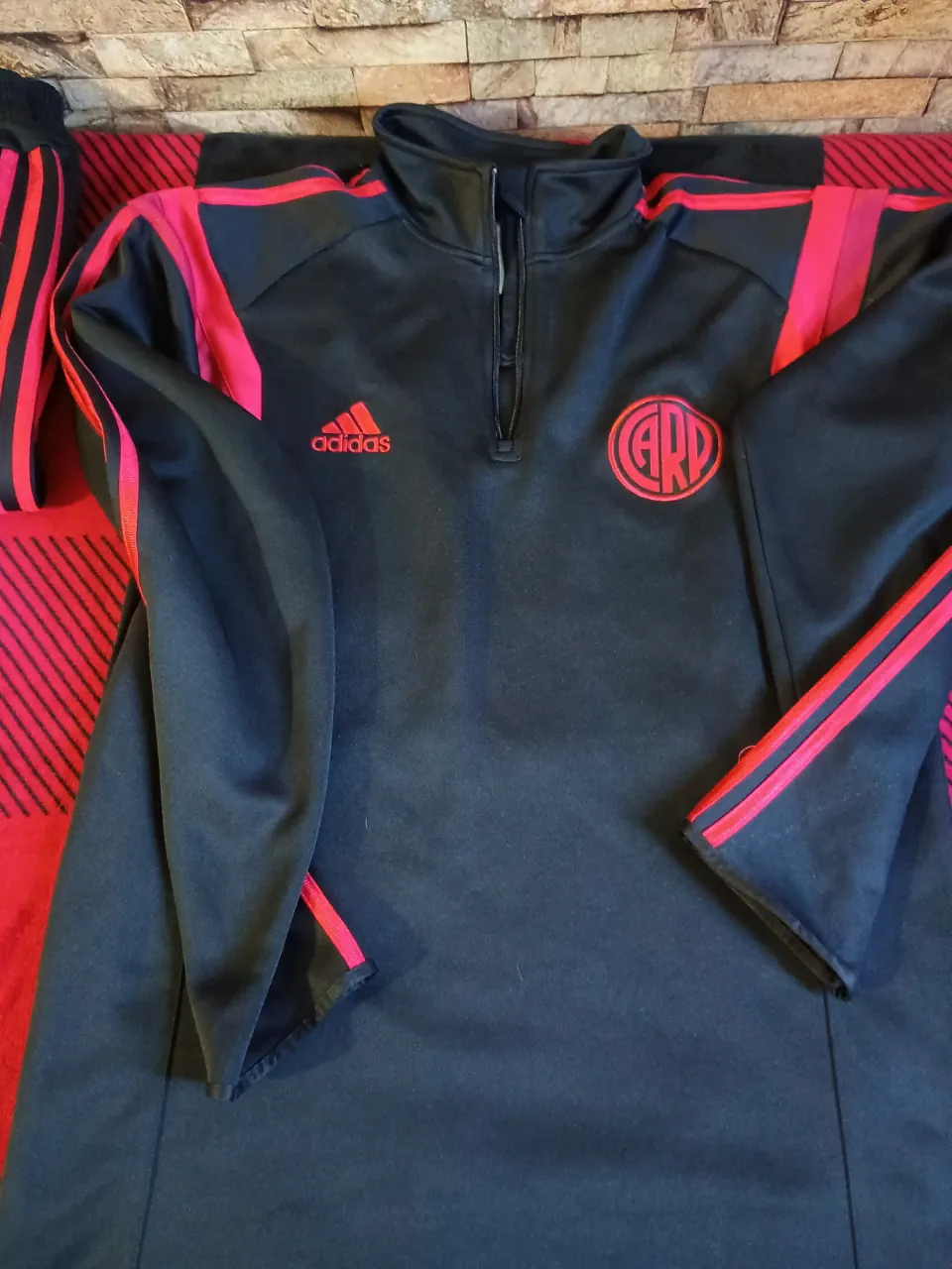 Buzo adidas - imagen 3