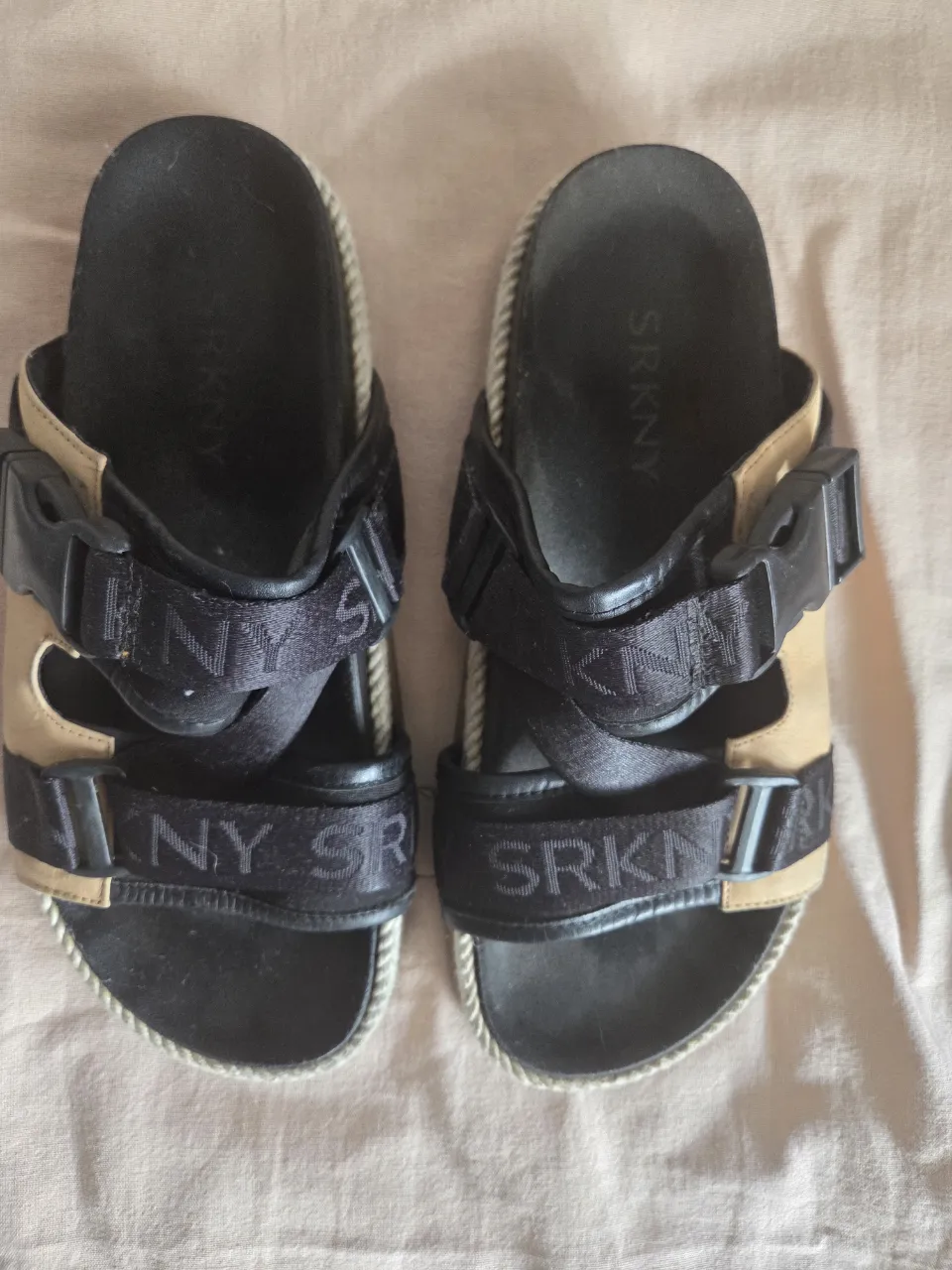 Sandalias Sarkany · Talle AR 38